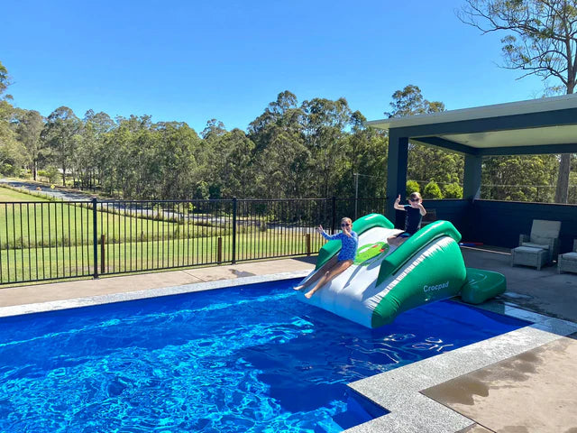 Crocpad MIKROS 2M INFLATABLE WATER POOL SLIDE