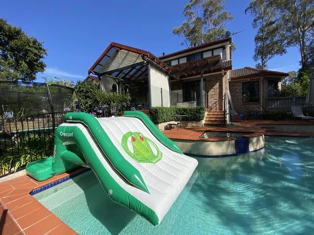 Crocpad MEGALO 3M INFLATABLE WATER POOL SLIDE