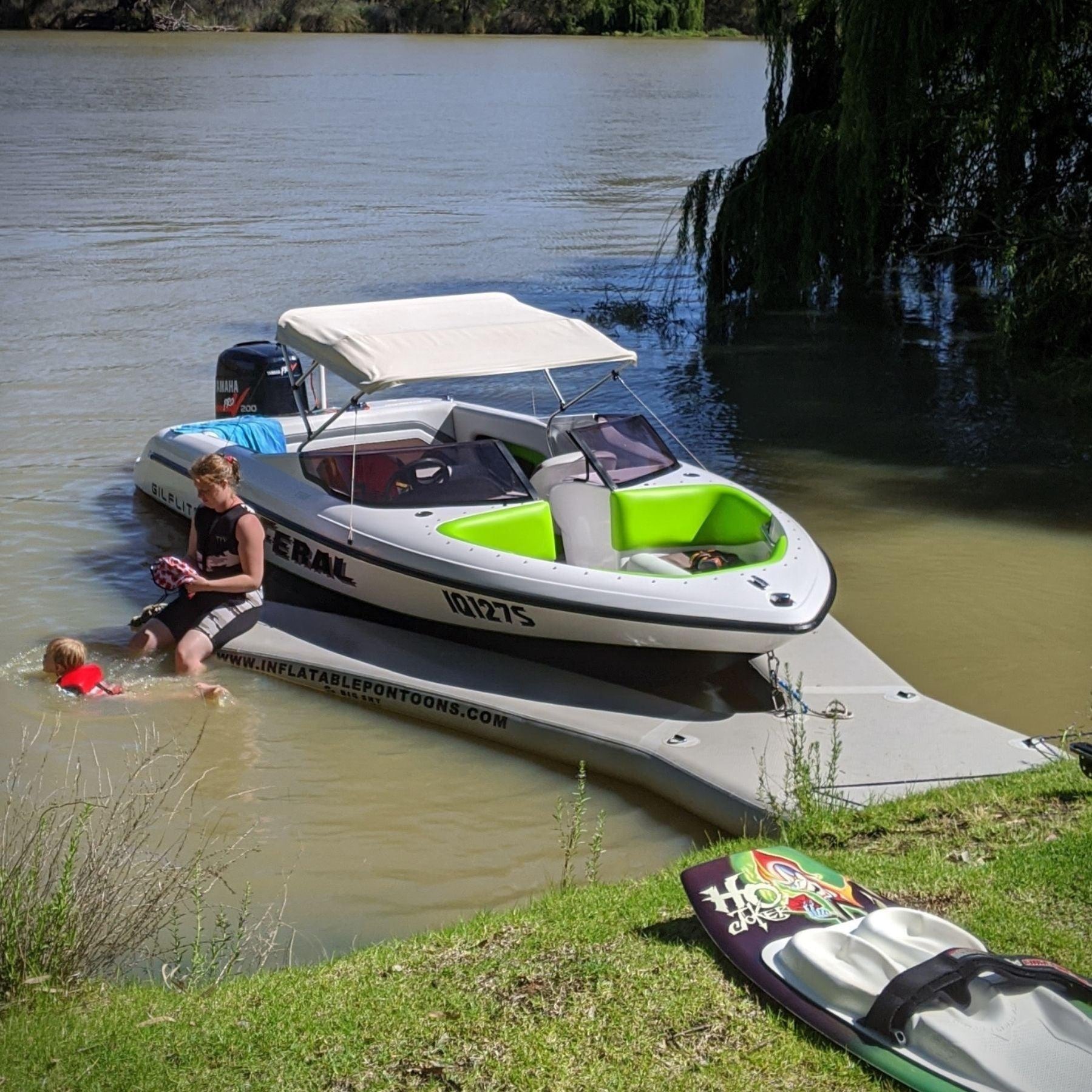 Inflatable Pontoons Y Pontoon Y-Shaped Dock Floating Platform — The ...